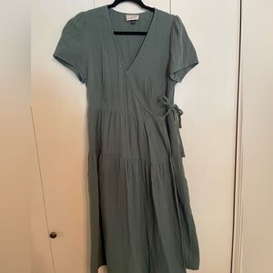 Universal Thread M Midi Dress